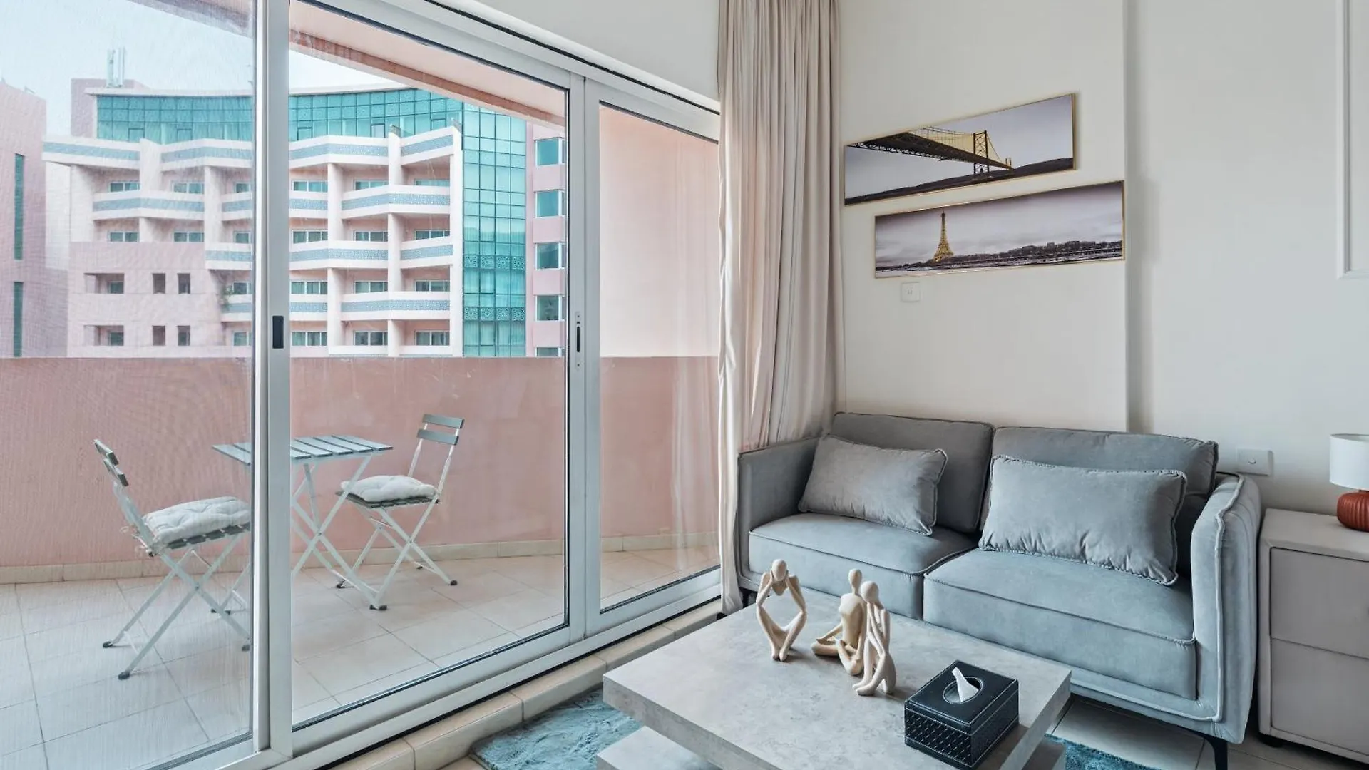 Luxury Studio Near Battua Mall Dubai 0*,